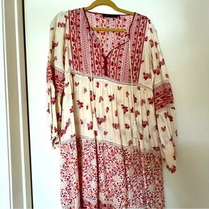 Size Small Zara Woman Boho Print Maxi Dress / Cream and Burgundy